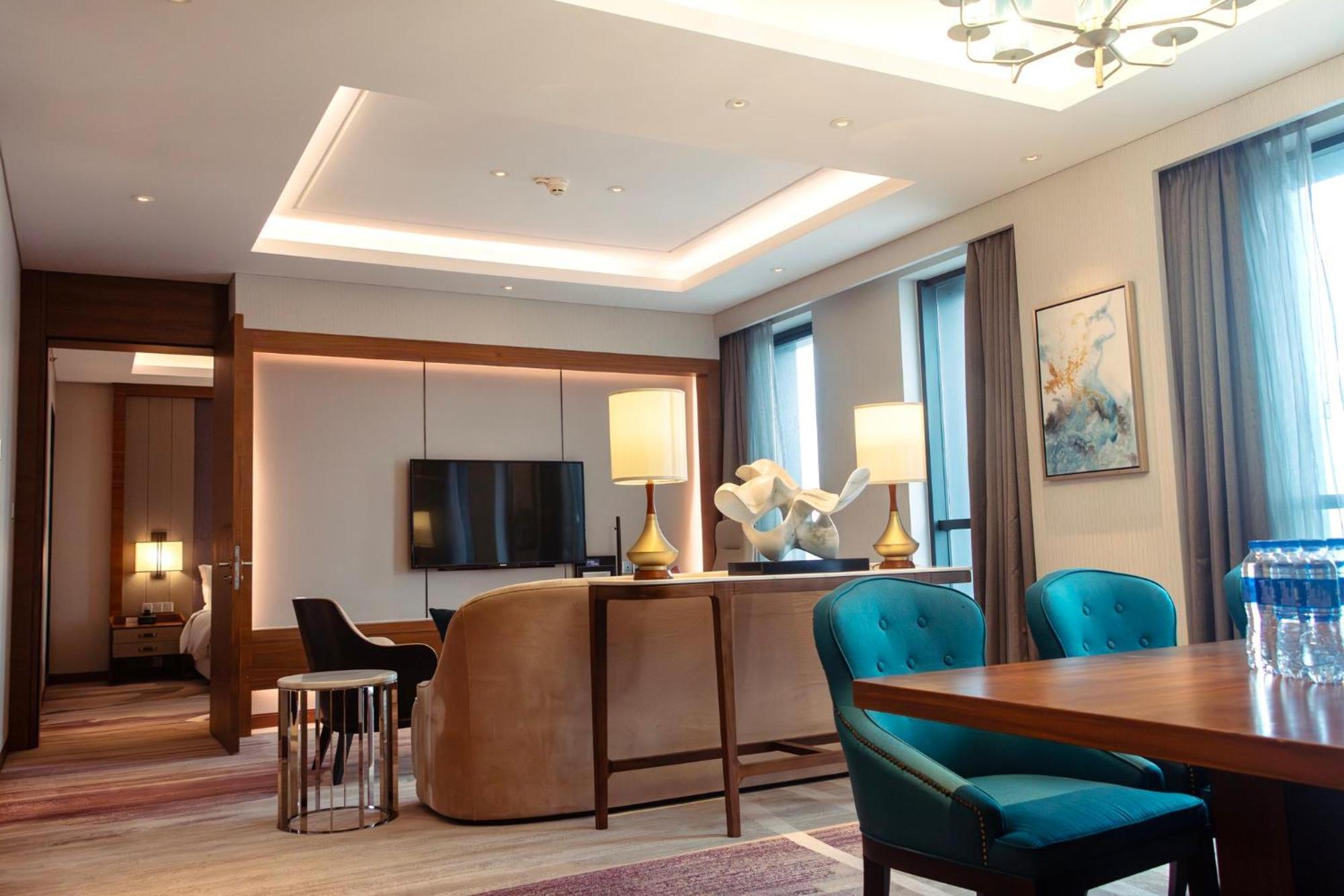 Holiday Inn Chengdu Qinhuang By Ihg Exterior photo
